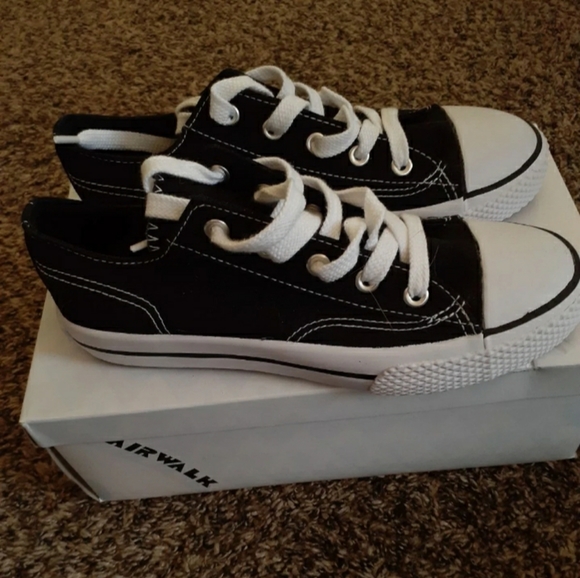 Airwalk sneakers - Picture 2 of 5